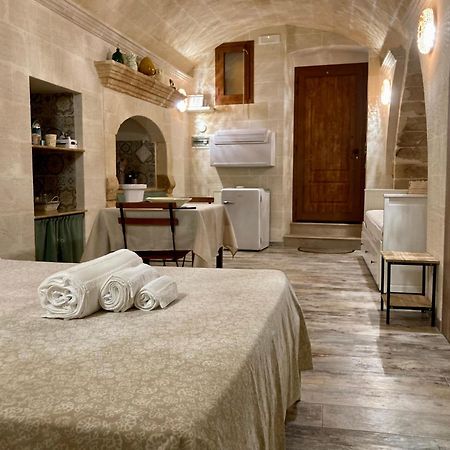 Il Vicolo Grottaglie Bed & Breakfast Exterior photo